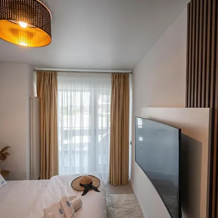 Christian In Odyssey & Pool-parking * Năvodari