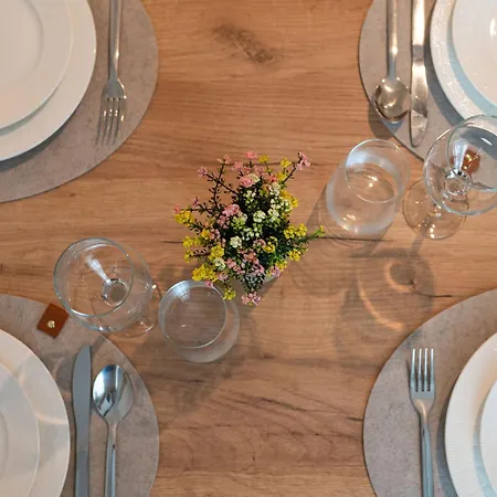 Christian In Odyssey & Pool-parking Apartamento Năvodari