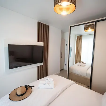 Christian In Odyssey & Pool-parking Năvodari