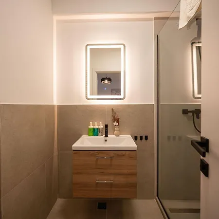 Christian In Odyssey & Pool-parking * Năvodari